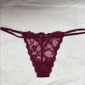 Victoria's Secret Dream Angels Adjustable Red Lace V String